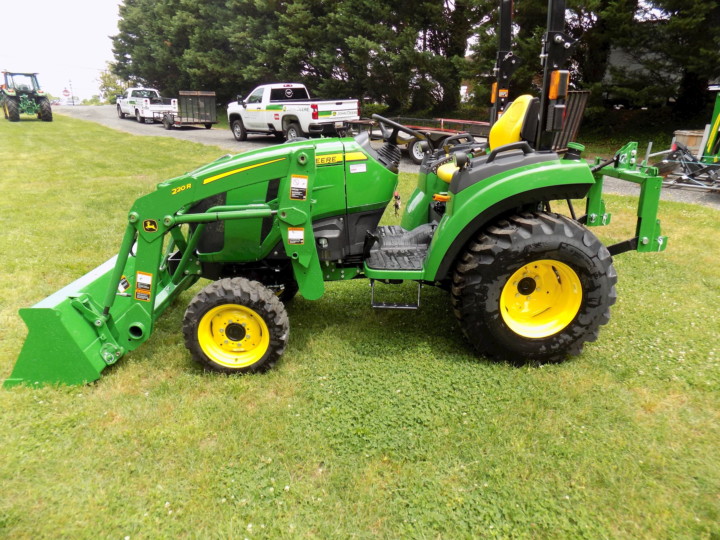 2032R 220R QuikPark Loader New 2032R Compact Tractor Lusby Hardware